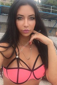 Джулия, метро Селигерская Джулия, метро Селигерская