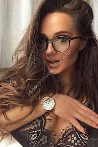 Катя, метро Чкаловская