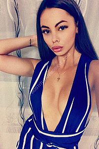 ира, метро Нахимовский проспект