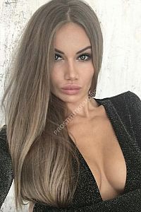 ЕЛЕЯ, метро Маяковская